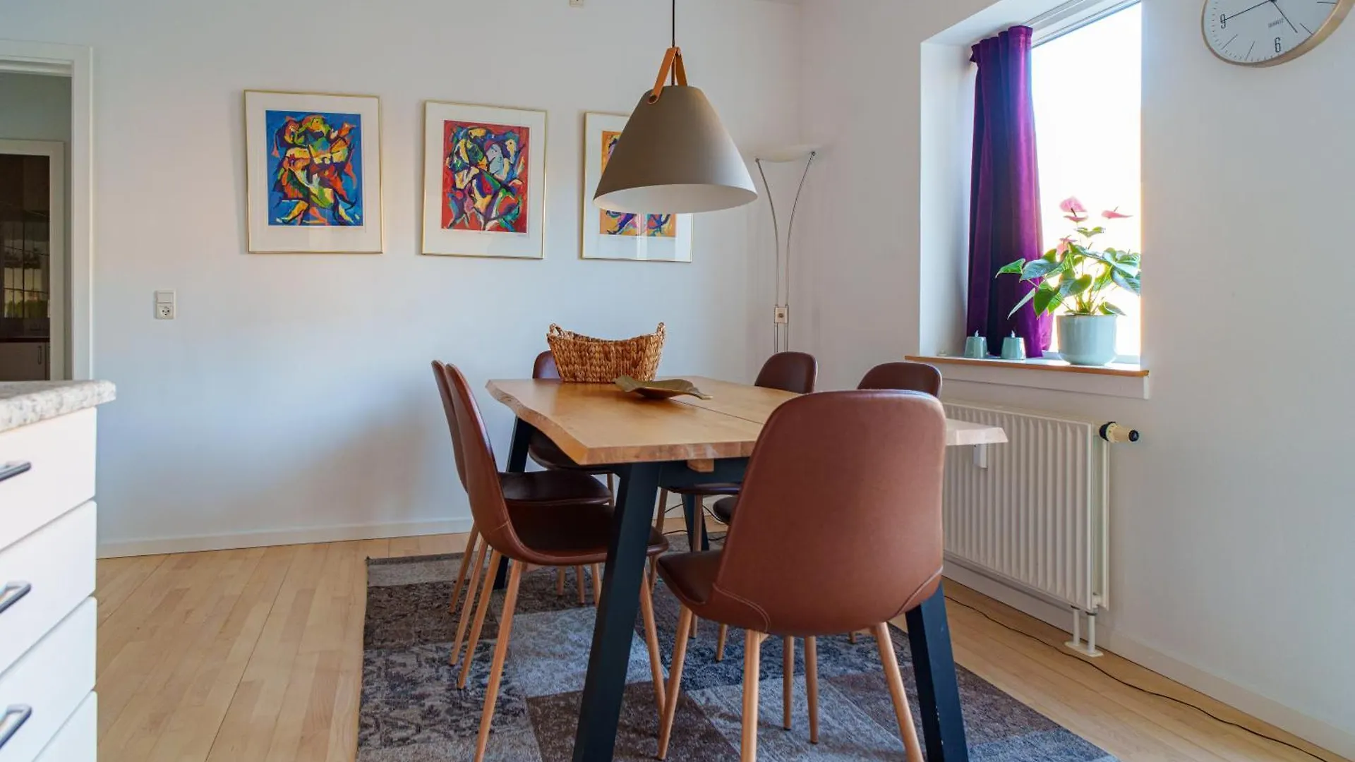 Spacious & Comfortable Apartment Near Tivoli & Metro Copenhagen Denmark