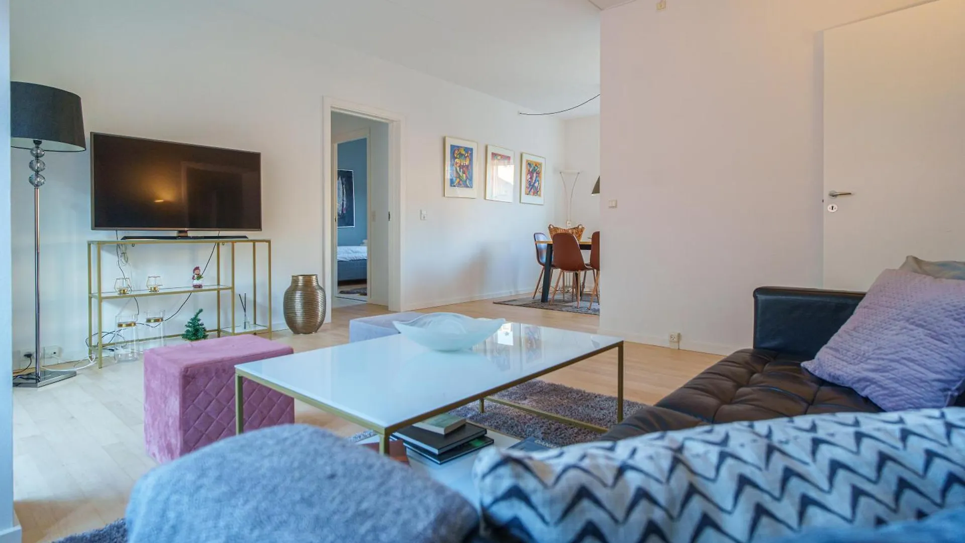 Spacious & Comfortable Apartment Near Tivoli & Metro Copenhagen Denmark